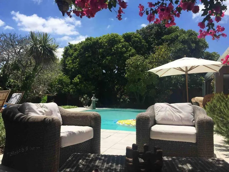 Waterfront Villa With Pedelo Kapstadt