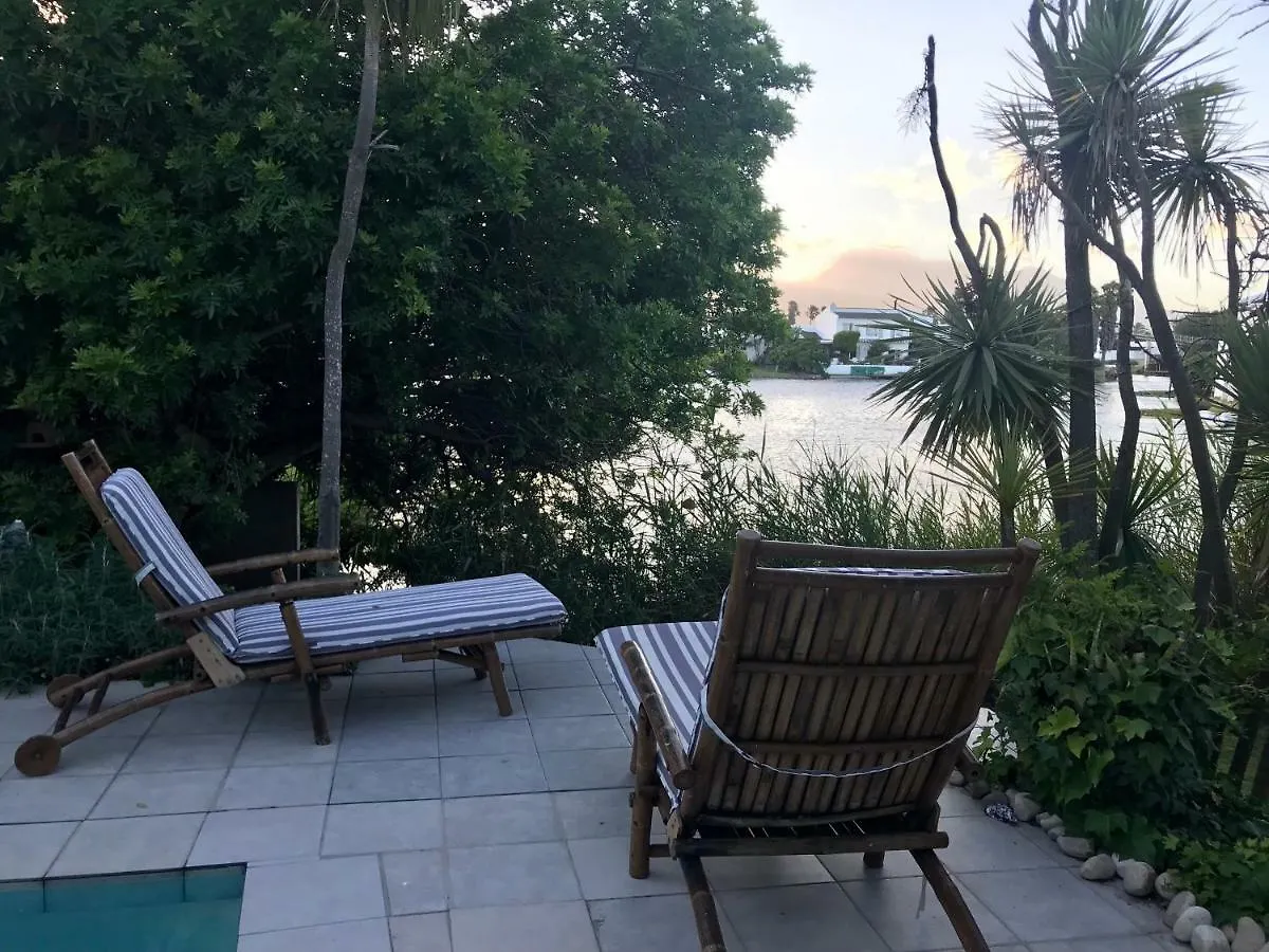 Waterfront Villa With Pedelo Kapstadt 0*,